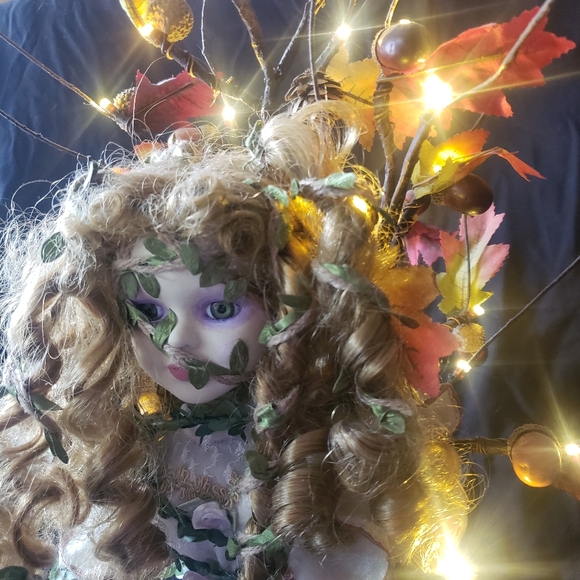 OOAK Porcelain Doll with lights - Picture 2 of 4